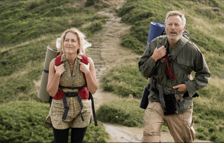 “The Salt Path” au cinéma : la marche comme un refuge